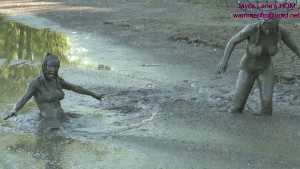 ariel-and-jayce-go-from-tanning-to-muddy