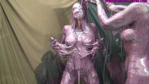 arieljayce-tackle-the-tub-of-goo-togeth_