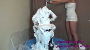foam-submerging-in-huge-can-filledmast_1