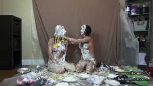 girls-day-heavy-petting-super-messysex_1