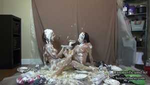 girls-day-heavy-petting-super-messysex_1