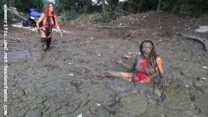 girls-just-wanna-have-mud-in-hunters-pub