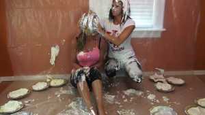 jayce-ariel-pies-filling-n_6.jpg