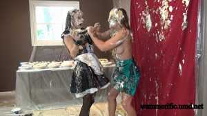 maid-aristocrat-and-42-bakery-pies-crea_
