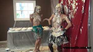 maid-aristocrat-and-42-bakery-pies-crea_