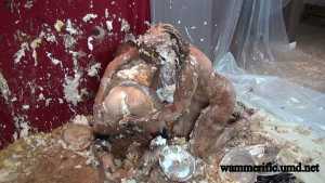 maid-aristocrat-and-42-bakery-pies-crea_