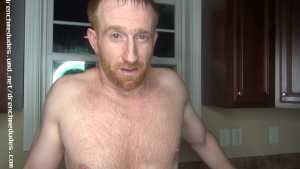 rod-takes-washing-dishes-very-seriously_